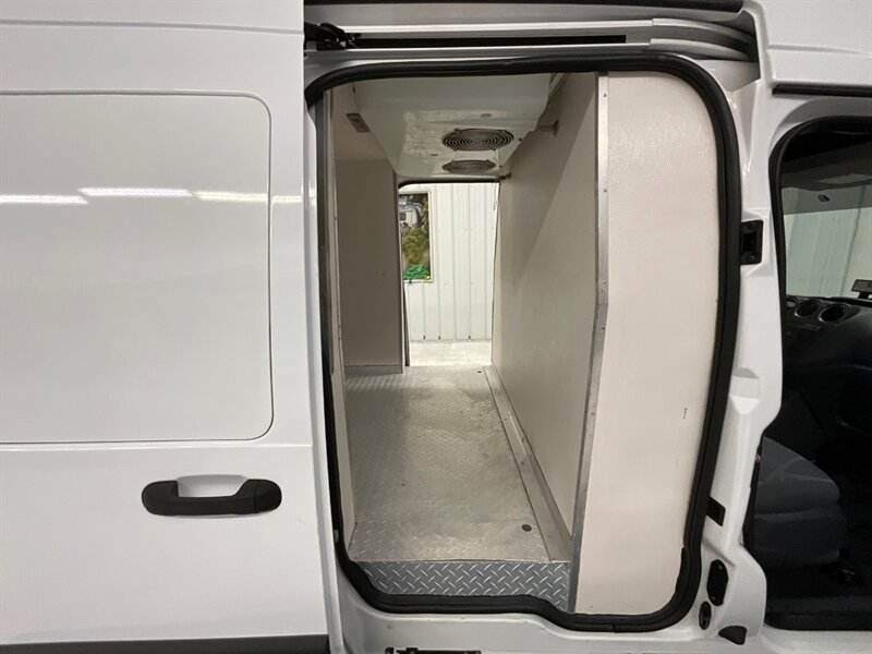 2011 Ford Transit Connect Cargo Van XL  / LOCAL OREGON CARGO VAN /  REFRIGERATED VAN - Photo 15 - Gladstone, OR 97027