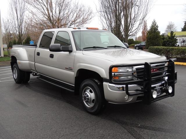 2005 GMC Sierra 3500 SLT / 4X4 / 6.6L DURAMAX / DUALLY / 50K MILES   - Photo 2 - Portland, OR 97217