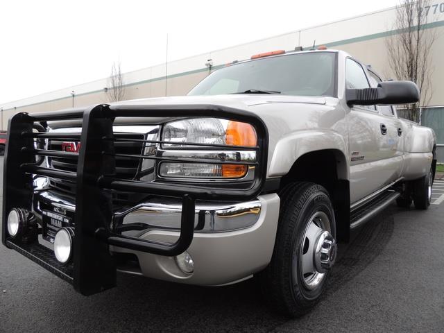 2005 GMC Sierra 3500 SLT / 4X4 / 6.6L DURAMAX / DUALLY / 50K MILES   - Photo 9 - Portland, OR 97217