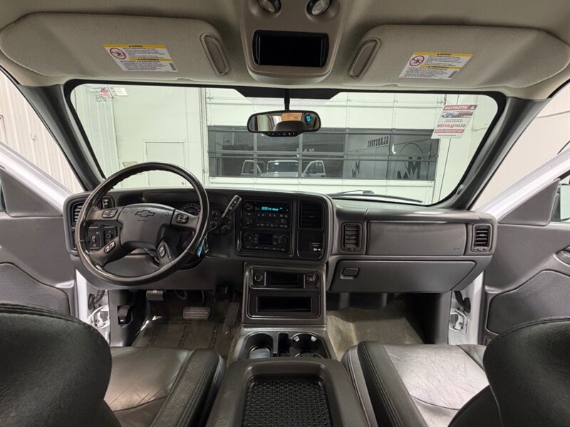 2004 Chevrolet Silverado 2500 2500HD LT 4X4 8.1L V8 / ALLISON TRANS / 57K MILES /Leather w. heated Seats / LONG BED / ZERO RUST / ALLISON 1000 TRANNY - Photo 39 - Gladstone, OR 97027