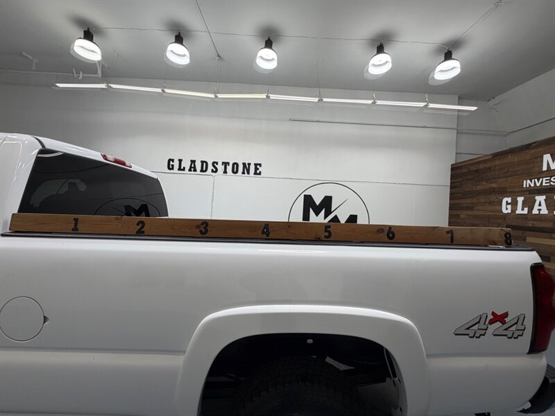 2004 Chevrolet Silverado 2500 2500HD LT 4X4 8.1L V8 / ALLISON TRANS / 57K MILES /Leather w. heated Seats / LONG BED / ZERO RUST / ALLISON 1000 TRANNY - Photo 9 - Gladstone, OR 97027