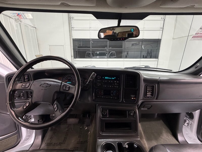 2004 Chevrolet Silverado 2500 2500HD LT 4X4 8.1L V8 / ALLISON TRANS / 57K MILES /Leather w. heated Seats / LONG BED / ZERO RUST / ALLISON 1000 TRANNY - Photo 40 - Gladstone, OR 97027