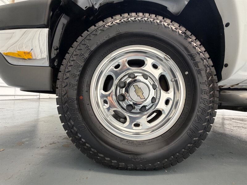 2004 Chevrolet Silverado 2500 2500HD LT 4X4 8.1L V8 / ALLISON TRANS / 57K MILES /Leather w. heated Seats / LONG BED / ZERO RUST / ALLISON 1000 TRANNY - Photo 23 - Gladstone, OR 97027