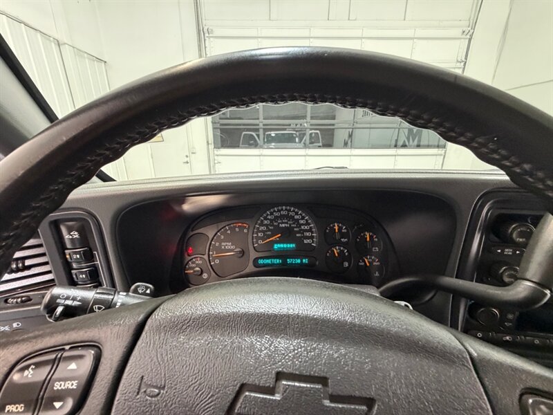 2004 Chevrolet Silverado 2500 2500HD LT 4X4 8.1L V8 / ALLISON TRANS / 57K MILES /Leather w. heated Seats / LONG BED / ZERO RUST / ALLISON 1000 TRANNY - Photo 42 - Gladstone, OR 97027