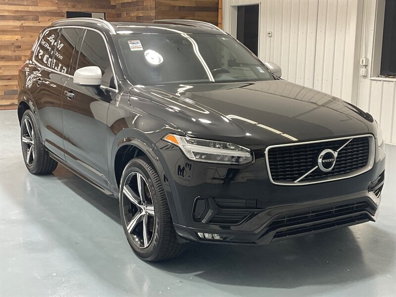 2016 Volvo XC90 T6 R-Design AWD / 2.0L 4Cyl Supercharged  / Panoramic Sunroof / 3RD ROW SEAT - Photo 2 - Gladstone, OR 97027