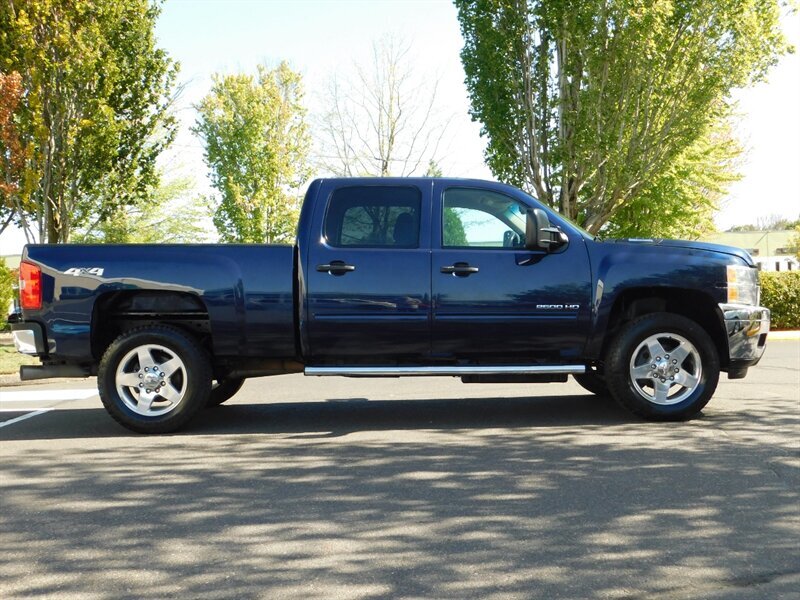 2012 Chevrolet Silverado 2500 LT Heavy Duty 4X4 / 6.6L DURAMAX DIESEL / CLEAN   - Photo 4 - Portland, OR 97217