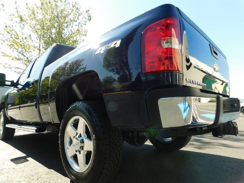 2012 Chevrolet Silverado 2500 LT Heavy Duty 4X4 / 6.6L DURAMAX DIESEL / CLEAN   - Photo 11 - Portland, OR 97217