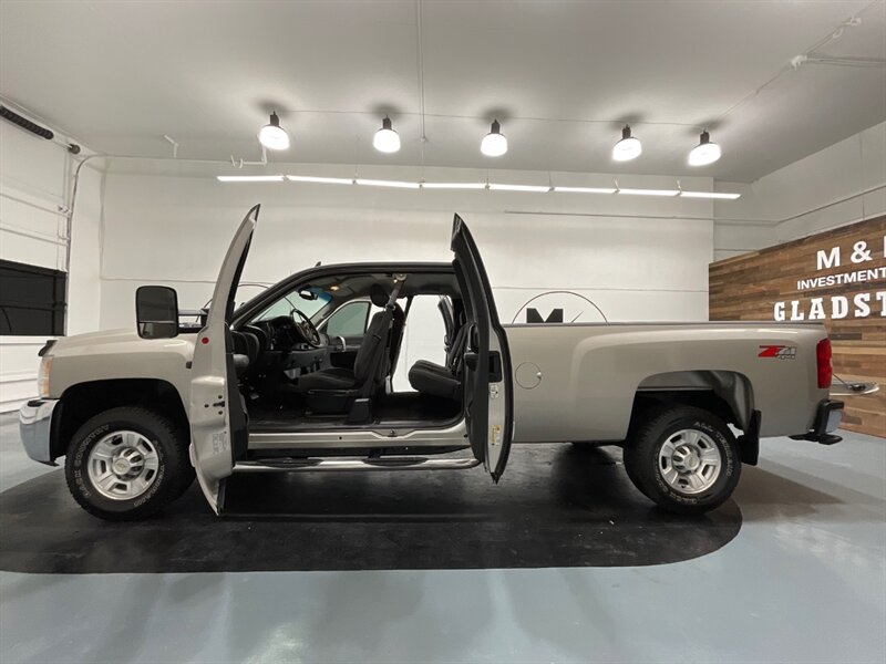 2009 Chevrolet Silverado 2500 LT 4X4 / 6.0L V8 / Z71 OFF RD / 77,000 MILES  / ZERO RUST - Photo 5 - Gladstone, OR 97027