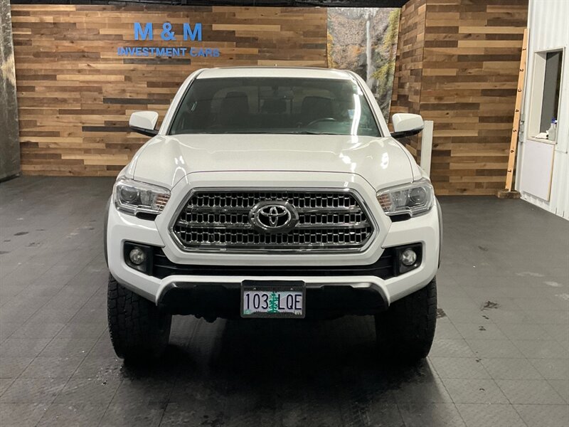 2017 Toyota Tacoma TRD Off-Road 4X4 / CRAWL CONTROL / LONG BED / LIFT  SUNROOF / NAVIGATION / SHARP & CLEAN !! - Photo 5 - Gladstone, OR 97027