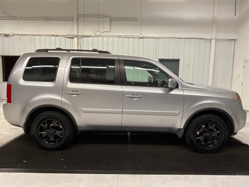 2010 Honda Pilot EX-L SUV 4X4 / 3.5L V6 / 3RD SEAT / Leather  / LOCAL SUV / RUST FREE / Leather & Heated Seats / Backup Camera / Sunroof - Photo 4 - Gladstone, OR 97027