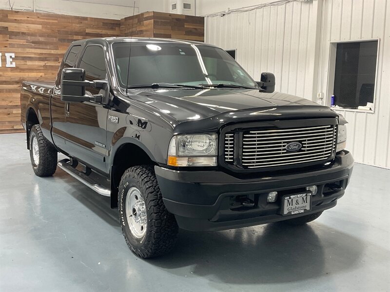 2002 Ford F-250 XLT Super Cab 4X4 / 7.3L DIESEL /  45,000 MILES  / SHORT BED / ZERO RUST / XTRA FUEL TANK IN BED / PRESTINE CONDITION / COLLECTION QUALITY - Photo 2 - Gladstone, OR 97027