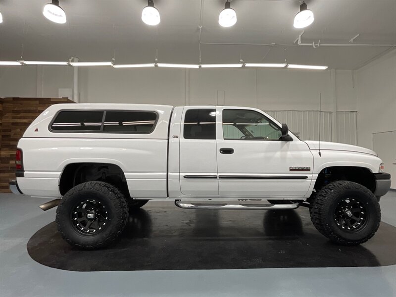 2001 Dodge Ram 2500 Laramie 4X4 / 5.9L Cummins Diesel / Leather Seats  / NO RUST - Photo 4 - Gladstone, OR 97027