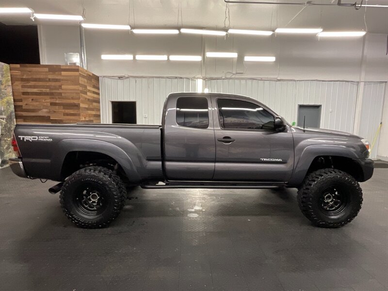 2013 Toyota Tacoma V6 TRD OFF RD / 4X4 / 6-SPEED / LIFTED LIFTED  ICON SUSPENSION LIFT - Photo 4 - Gladstone, OR 97027