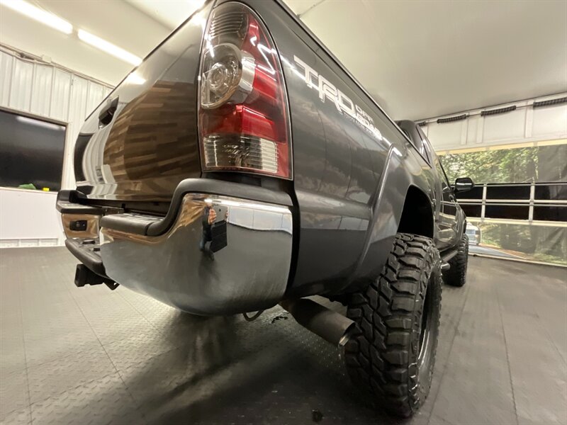 2013 Toyota Tacoma V6 TRD OFF RD / 4X4 / 6-SPEED / LIFTED LIFTED  ICON SUSPENSION LIFT - Photo 11 - Gladstone, OR 97027