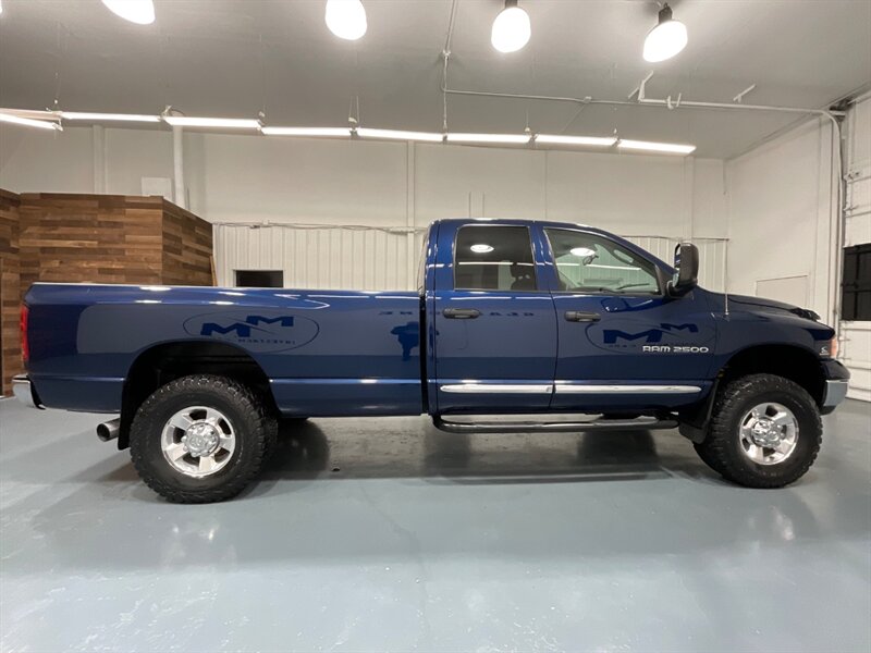 2004 Dodge Ram 2500 Laramie 4X4 / 5.9L CUMMINS DIESEL / 6-SPEED MANUAL  / Leather & Heated Seats / 4dr Quad Cab / Long  bed / ZERO RUST - Photo 4 - Gladstone, OR 97027