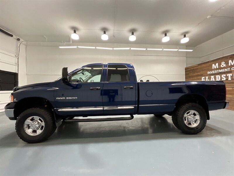 2004 Dodge Ram 2500 Laramie 4X4 / 5.9L CUMMINS DIESEL / 6-SPEED MANUAL  / Leather & Heated Seats / 4dr Quad Cab / Long  bed / ZERO RUST - Photo 3 - Gladstone, OR 97027