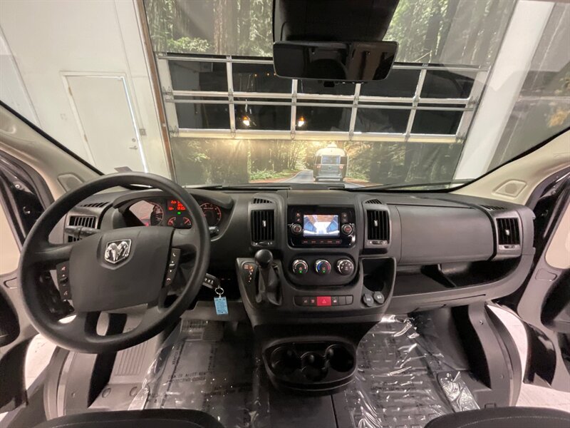 2021 RAM ProMaster Cargo Van 3500 159 WB / HIGHROOF / CREW / 10K MILE  / 1-OWNER LOCAL / Backup Camera / FOLDING REAR SEAT / CLEAN !! - Photo 19 - Gladstone, OR 97027