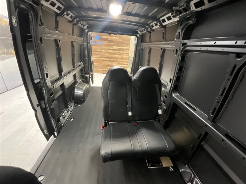 2021 RAM ProMaster Cargo Van 3500 159 WB / HIGHROOF / CREW / 10K MILE  / 1-OWNER LOCAL / Backup Camera / FOLDING REAR SEAT / CLEAN !! - Photo 13 - Gladstone, OR 97027