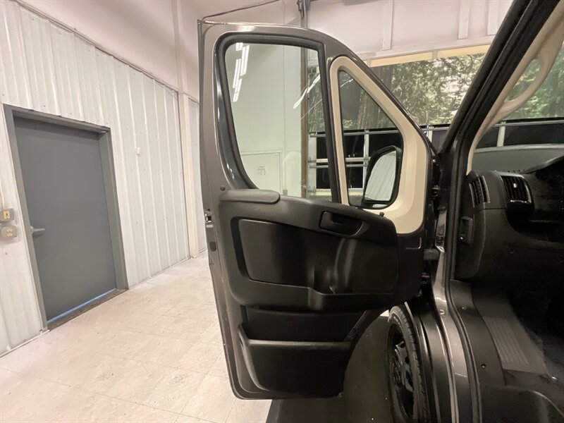 2021 RAM ProMaster Cargo Van 3500 159 WB / HIGHROOF / CREW / 10K MILE  / 1-OWNER LOCAL / Backup Camera / FOLDING REAR SEAT / CLEAN !! - Photo 33 - Gladstone, OR 97027