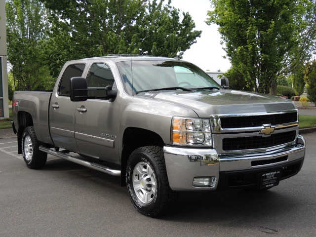 2008 Chevrolet Silverado 2500 LTZ / 4X4 / 6.6 DURAMAX / 69K Miles