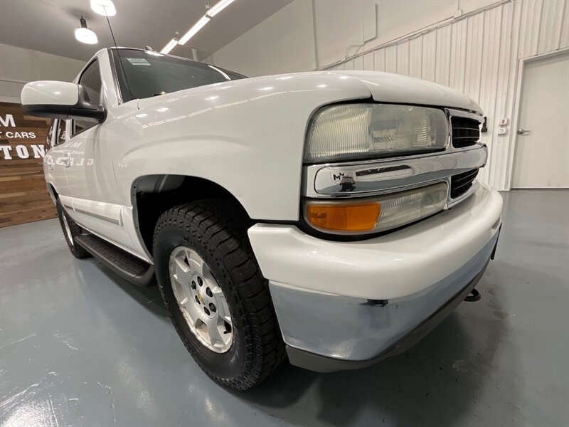 2004 Chevrolet Tahoe LT Sport Utility 4X4 / 5.3L V8  / Sunroof / 3RD ROW SEAT / SHARP & CLEAN !! - Photo 27 - Gladstone, OR 97027