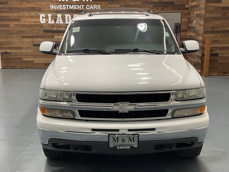 2004 Chevrolet Tahoe LT Sport Utility 4X4 / 5.3L V8  / Sunroof / 3RD ROW SEAT / SHARP & CLEAN !! - Photo 5 - Gladstone, OR 97027