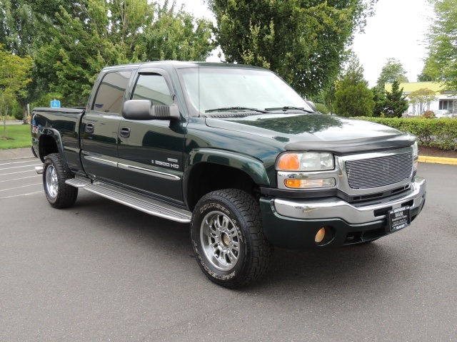 2004 GMC Sierra 2500 SLE / 4X4 / 6.6 Liter Duramax Diesel