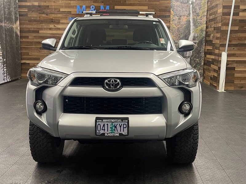 2016 Toyota 4Runner SR5 Sport Utility 4X   - Photo 5 - Gladstone, OR 97027