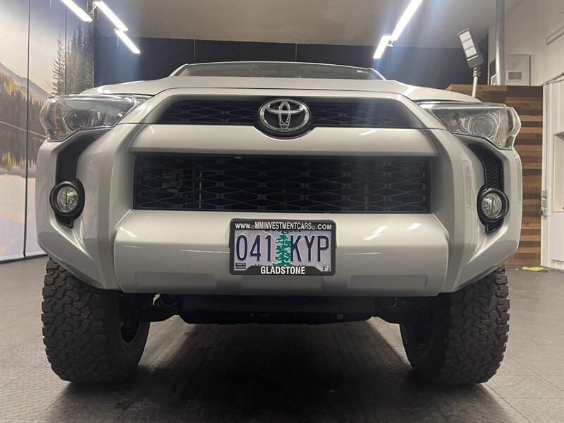 2016 Toyota 4Runner SR5 Sport Utility 4X   - Photo 26 - Gladstone, OR 97027