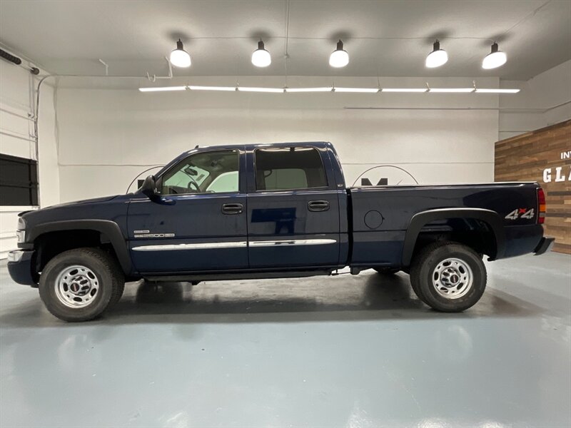 2007 GMC Sierra 2500HD Classic SLT Crew Cab 4X4 /6.6L DURAMAX DIESEL / LBZ MOTOR  / Leather Heated Seats / 99K MILES - Photo 3 - Gladstone, OR 97027