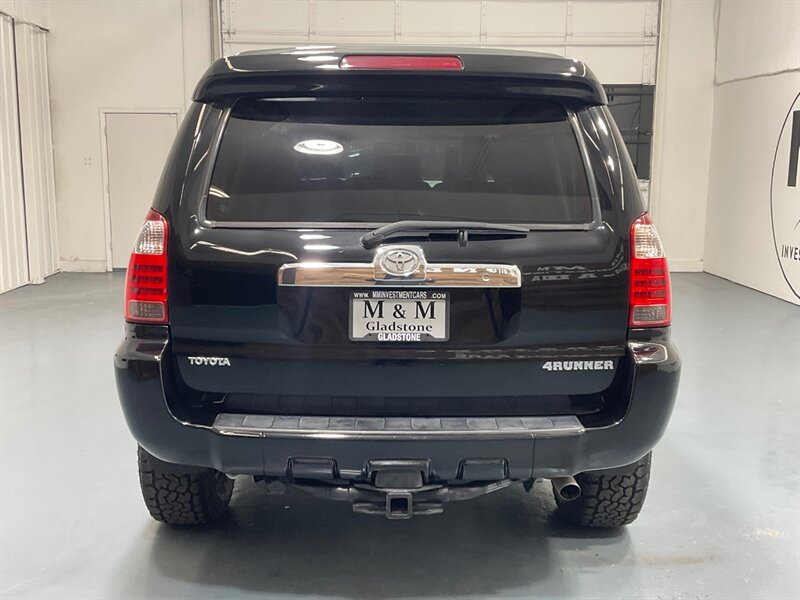 2007 Toyota 4Runner SR5 4X4 V8 /3RD ROW SEAT / LIFTED w. TRD WHEELS / NEW WHEELS & TIRES / Leather Seats / TIMING BELT SERVICE ALREADY DONE - Photo 6 - Gladstone, OR 97027