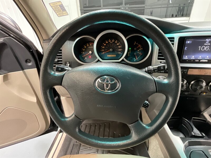 2007 Toyota 4Runner SR5 4X4 V8 /3RD ROW SEAT / LIFTED w. TRD WHEELS / NEW WHEELS & TIRES / Leather Seats / TIMING BELT SERVICE ALREADY DONE - Photo 14 - Gladstone, OR 97027