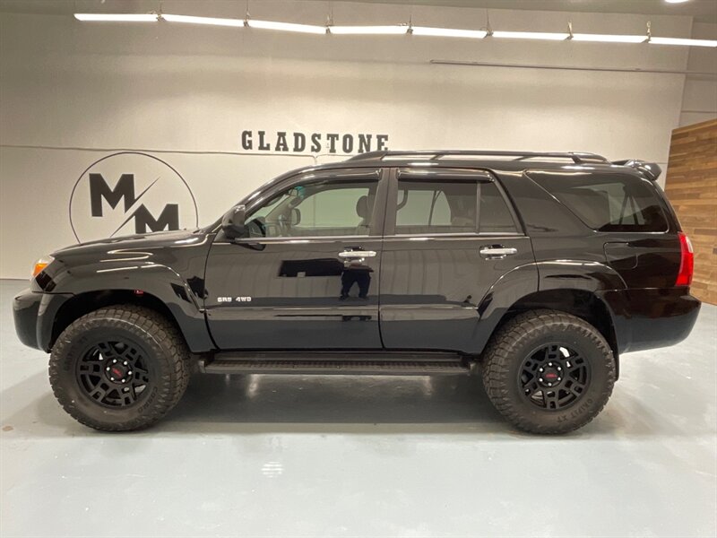 2007 Toyota 4Runner SR5 4X4 V8 /3RD ROW SEAT / LIFTED w. TRD WHEELS / NEW WHEELS & TIRES / Leather Seats / TIMING BELT SERVICE ALREADY DONE - Photo 3 - Gladstone, OR 97027