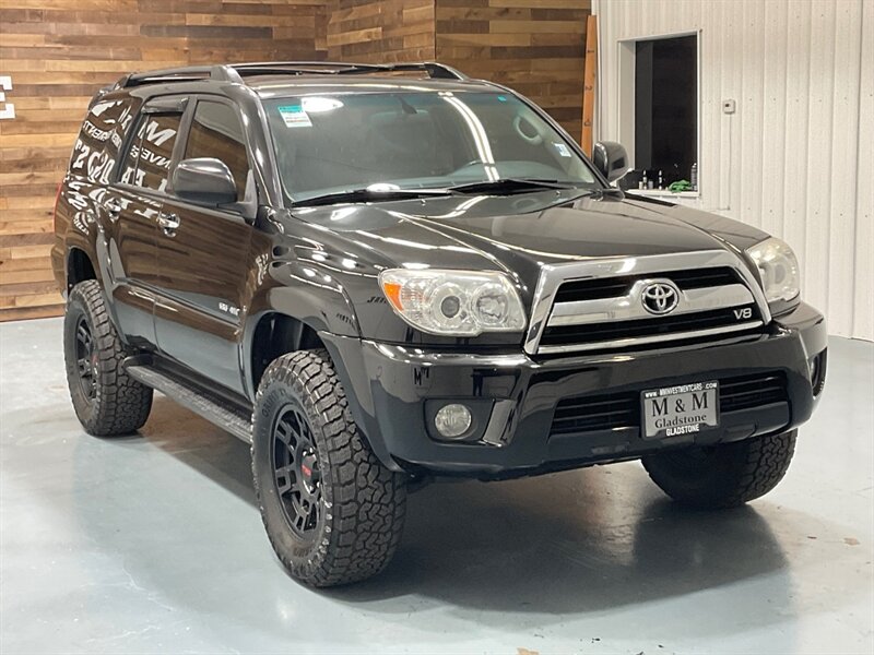 2007 Toyota 4Runner SR5 4X4 V8 /3RD ROW SEAT / LIFTED w. TRD WHEELS / NEW WHEELS & TIRES / Leather Seats / TIMING BELT SERVICE ALREADY DONE - Photo 57 - Gladstone, OR 97027
