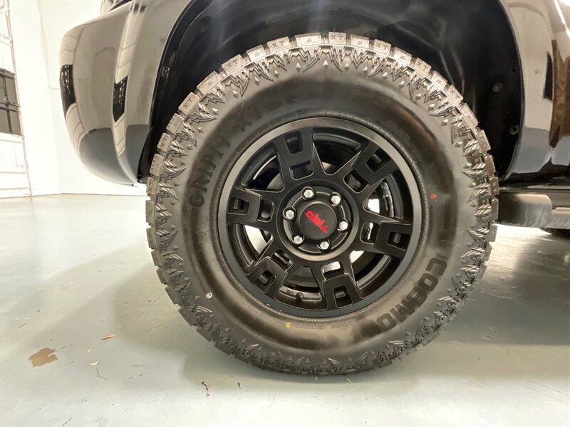 2007 Toyota 4Runner SR5 4X4 V8 /3RD ROW SEAT / LIFTED w. TRD WHEELS / NEW WHEELS & TIRES / Leather Seats / TIMING BELT SERVICE ALREADY DONE - Photo 23 - Gladstone, OR 97027