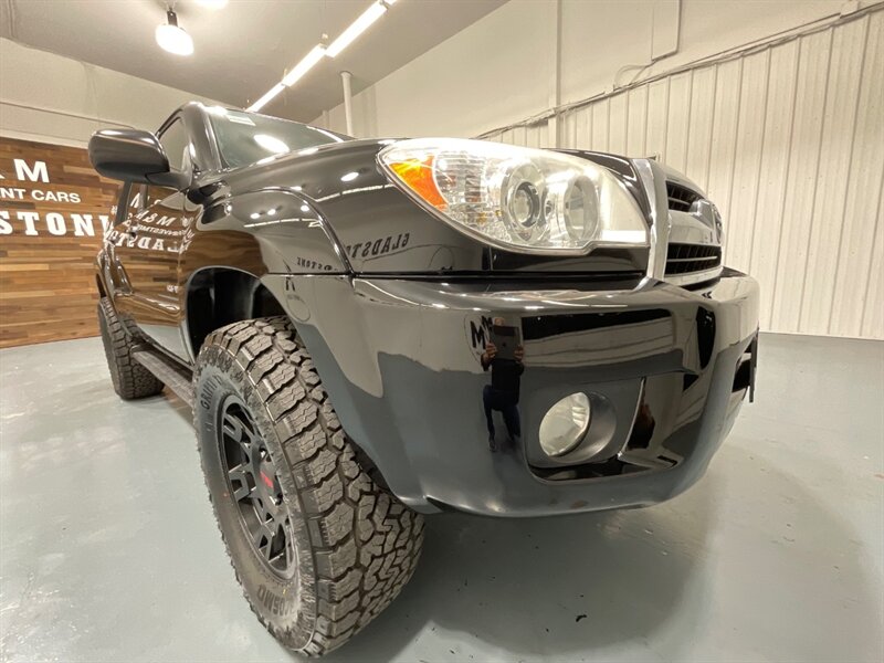 2007 Toyota 4Runner SR5 4X4 V8 /3RD ROW SEAT / LIFTED w. TRD WHEELS / NEW WHEELS & TIRES / Leather Seats / TIMING BELT SERVICE ALREADY DONE - Photo 47 - Gladstone, OR 97027