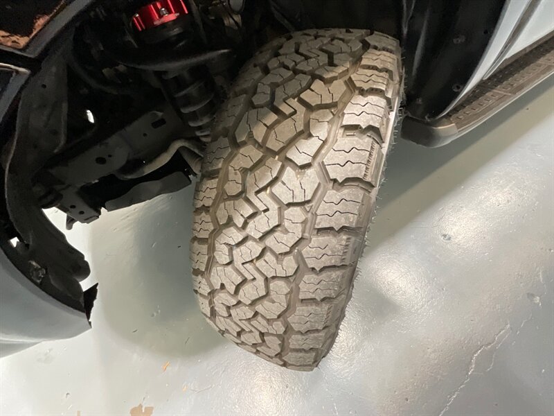 2007 Toyota 4Runner SR5 4X4 V8 /3RD ROW SEAT / LIFTED w. TRD WHEELS / NEW WHEELS & TIRES / Leather Seats / TIMING BELT SERVICE ALREADY DONE - Photo 24 - Gladstone, OR 97027