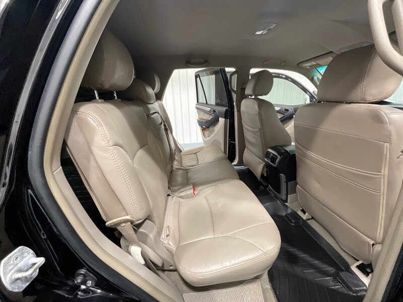 2007 Toyota 4Runner SR5 4X4 V8 /3RD ROW SEAT / LIFTED w. TRD WHEELS / NEW WHEELS & TIRES / Leather Seats / TIMING BELT SERVICE ALREADY DONE - Photo 12 - Gladstone, OR 97027
