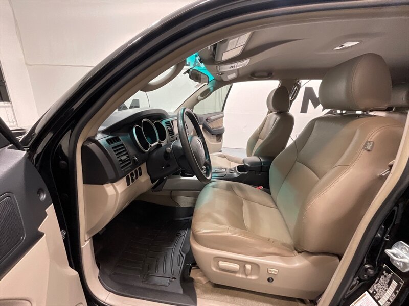 2007 Toyota 4Runner SR5 4X4 V8 /3RD ROW SEAT / LIFTED w. TRD WHEELS / NEW WHEELS & TIRES / Leather Seats / TIMING BELT SERVICE ALREADY DONE - Photo 9 - Gladstone, OR 97027