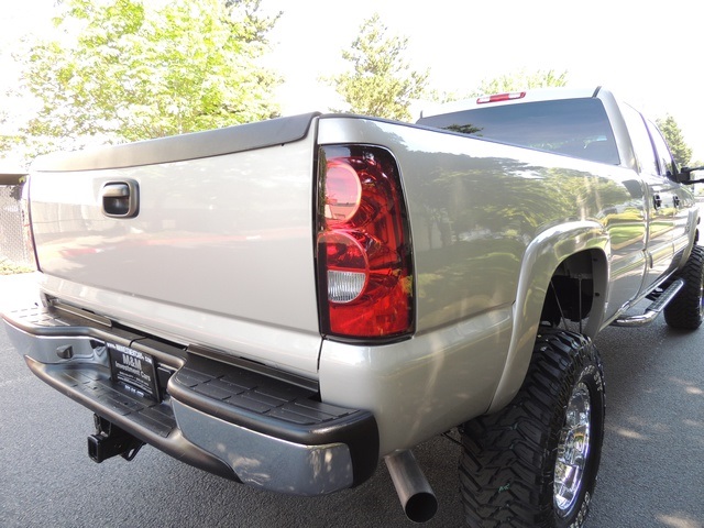 2006 Chevrolet Silverado 2500 LT/ 4X4 /Crew Cab/6.6L DURAMAX DIESEL/LIFTED   - Photo 44 - Portland, OR 97217