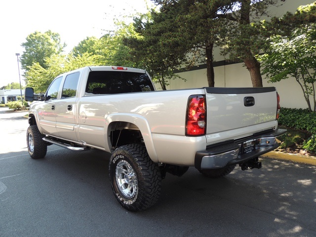 2006 Chevrolet Silverado 2500 LT/ 4X4 /Crew Cab/6.6L DURAMAX DIESEL/LIFTED   - Photo 9 - Portland, OR 97217