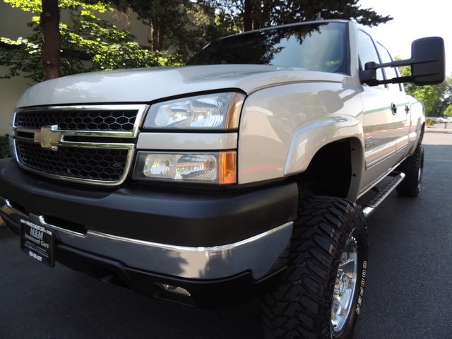 2006 Chevrolet Silverado 2500 LT/ 4X4 /Crew Cab/6.6L DURAMAX DIESEL/LIFTED   - Photo 42 - Portland, OR 97217