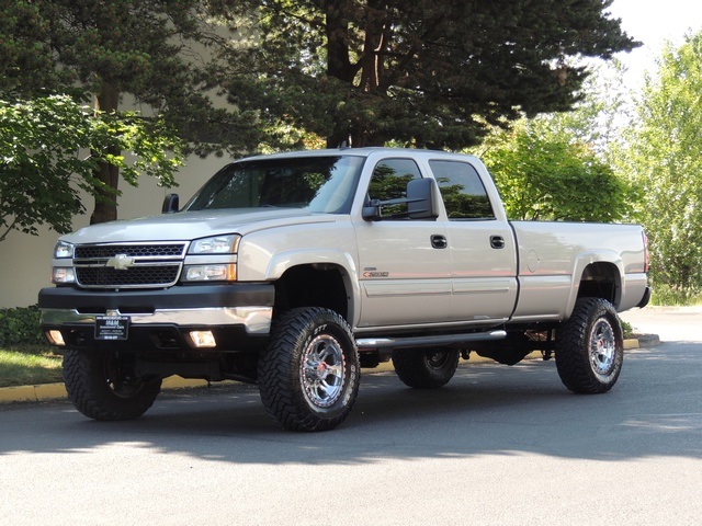 2006 Chevrolet Silverado 2500 LT/ 4X4 /Crew Cab/6.6L DURAMAX DIESEL/LIFTED   - Photo 49 - Portland, OR 97217