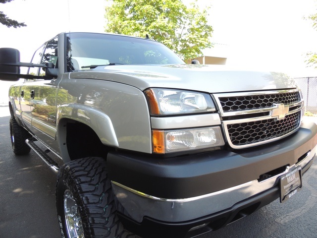 2006 Chevrolet Silverado 2500 LT/ 4X4 /Crew Cab/6.6L DURAMAX DIESEL/LIFTED   - Photo 43 - Portland, OR 97217