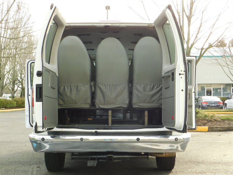 2011 Ford E-Series Van E350 12 Passenger Extended Van / Excel Cond   - Photo 10 - Portland, OR 97217