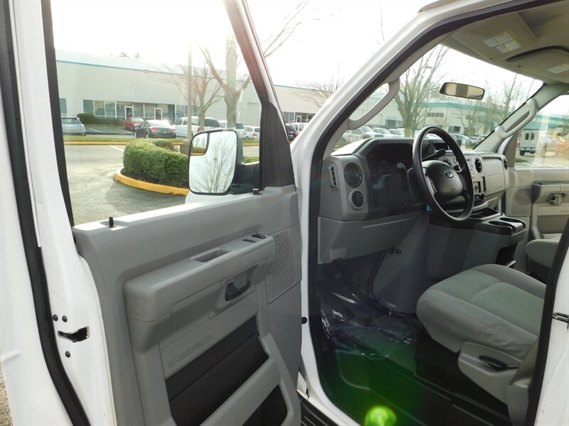 2011 Ford E-Series Van E350 12 Passenger Extended Van / Excel Cond   - Photo 12 - Portland, OR 97217