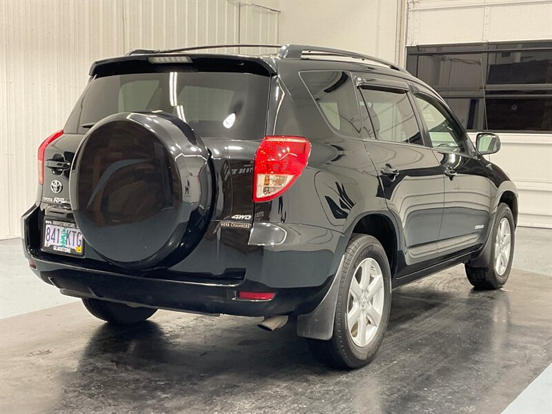 2008 Toyota RAV4 Limited 4X4 / Leather Seats / Sunroof / CLEAN   - Photo 7 - Gladstone, OR 97027