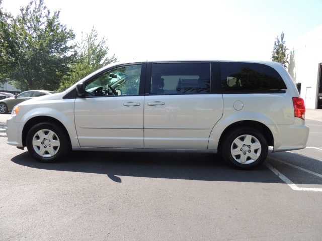 2011 Dodge Grand Caravan MiniVan / FLEX Fuel / 1-OWNER/ Excellent Condition   - Photo 3 - Portland, OR 97217