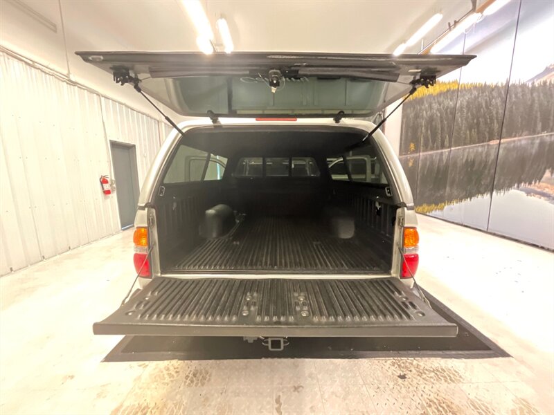 2003 Toyota Tacoma V6 SR5 4X4 / 3.4L V6 / RUST FREE / NEW TIRES  / REAR DIFF LOCKS / TIMING BELT DONE !! - Photo 20 - Gladstone, OR 97027