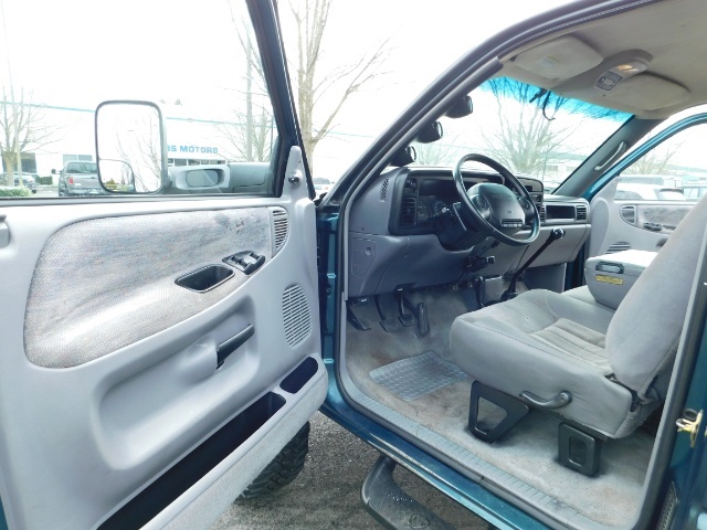 1997 Dodge Ram 2500 Laramie SLT 2dr 4x4 / 12 Valve DIESEL / 5-SPEED   - Photo 11 - Portland, OR 97217